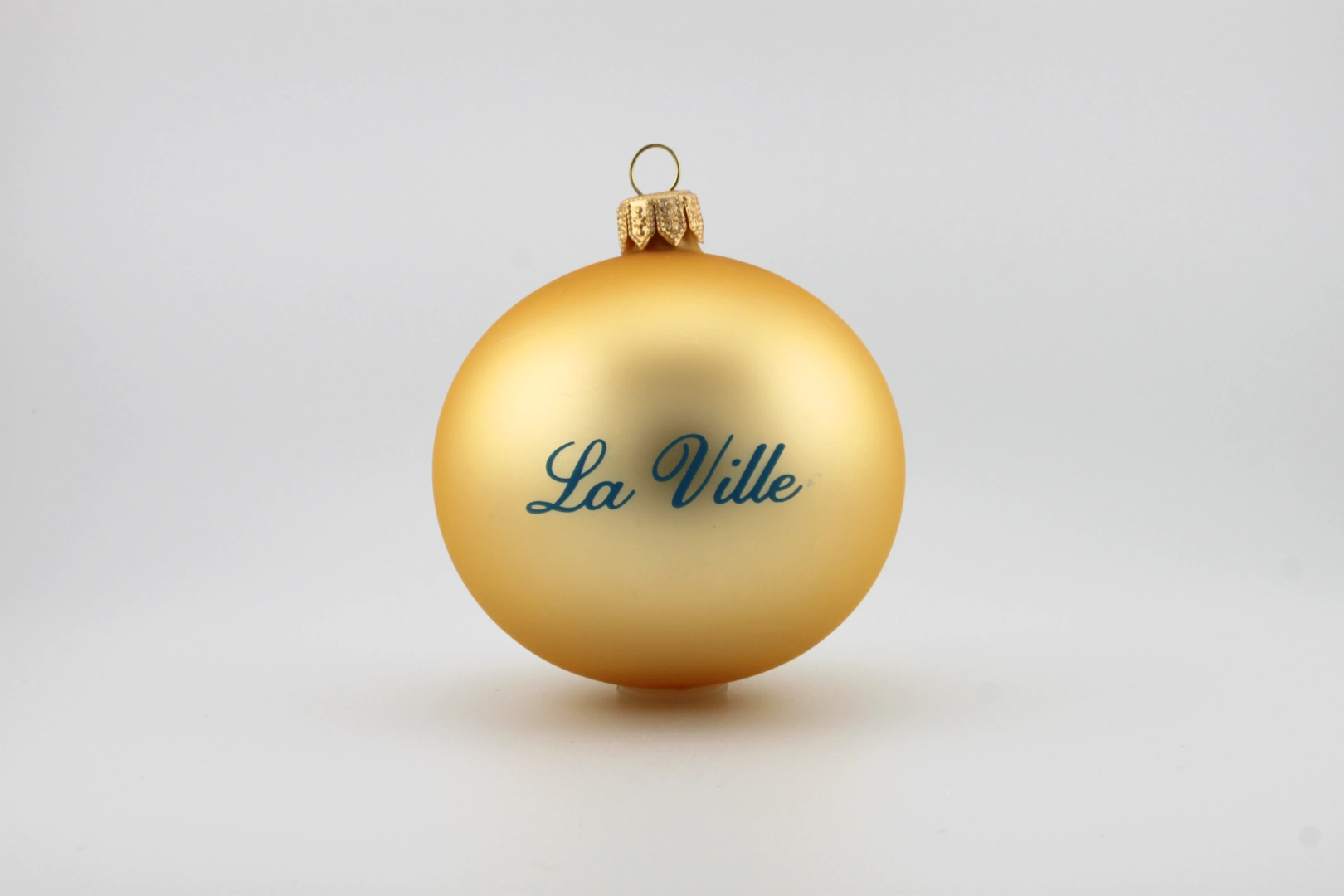 Weihnachtskugel mit logo “ goldene Kugel mit Laville-Logo